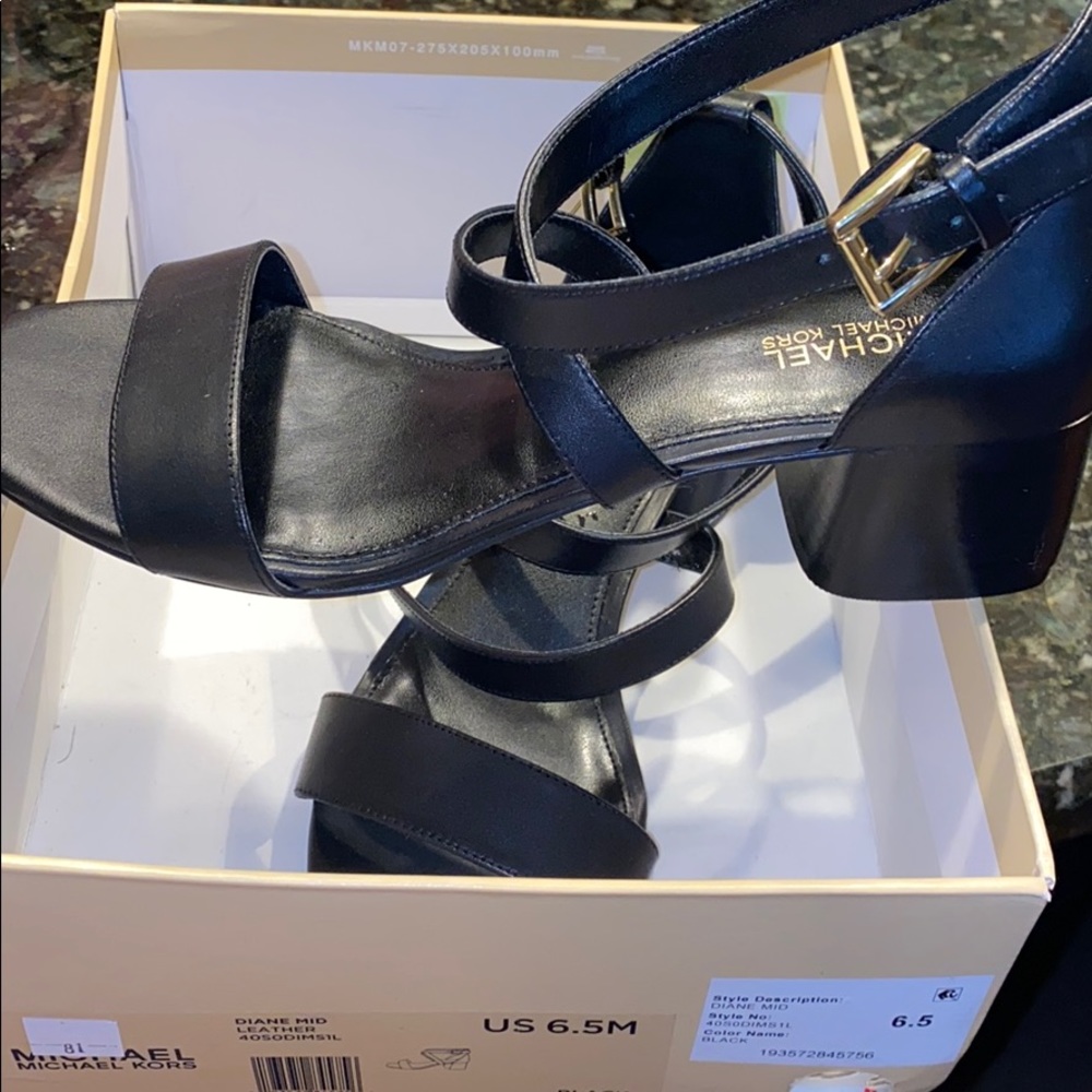 Michael Kors black sandals - Picture 1 of 5